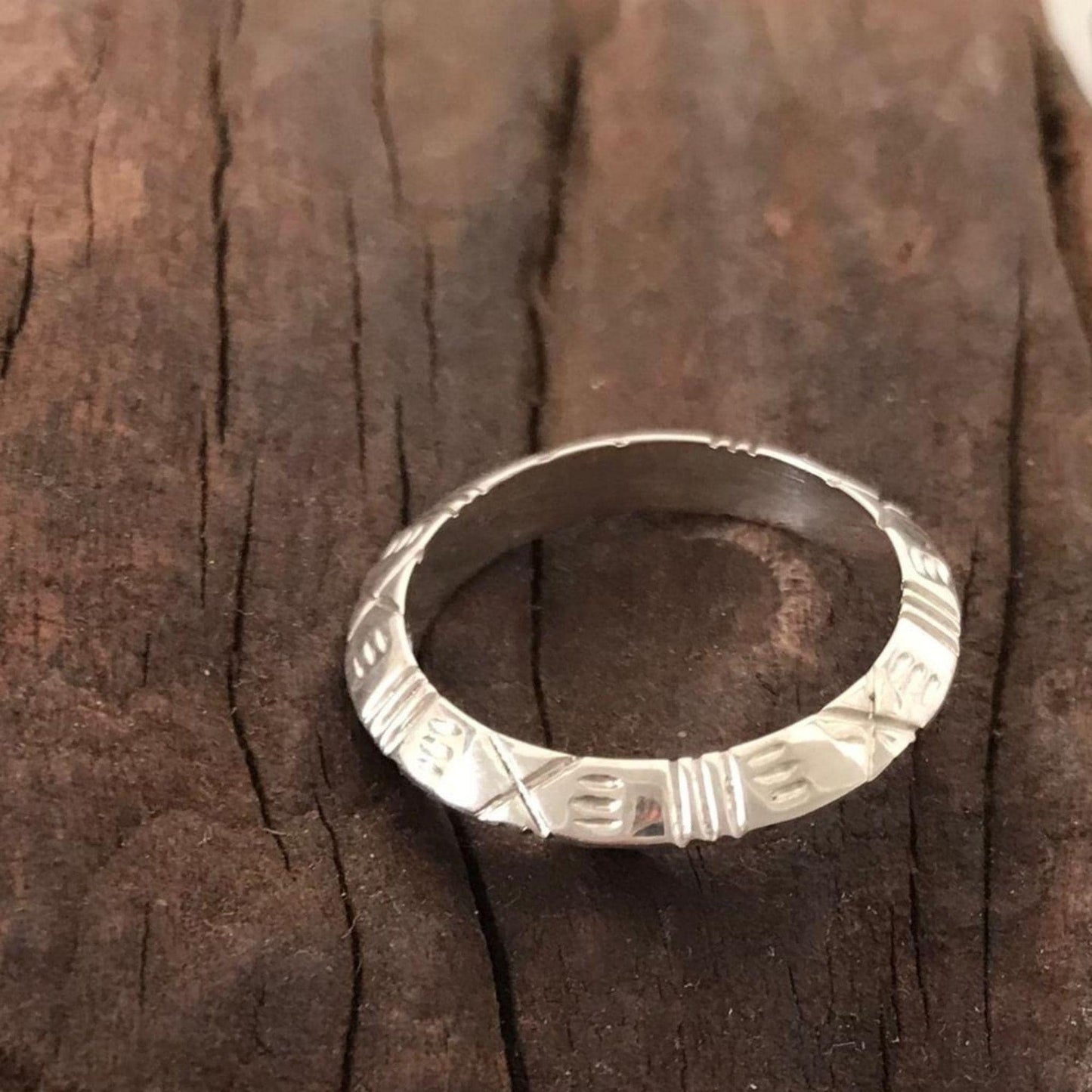Ndebele Sterling Silver Ring inspired by the painting on the Ndebele Huts in the Matobo region of Zimbabwe