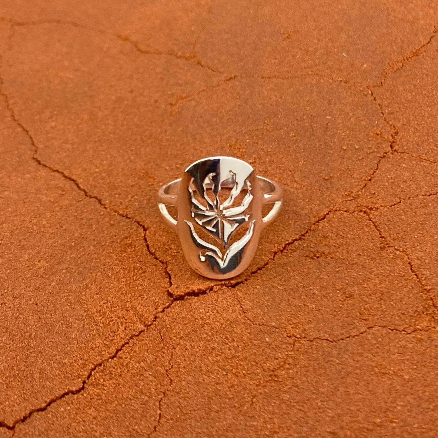 Flame Lily Split Ring