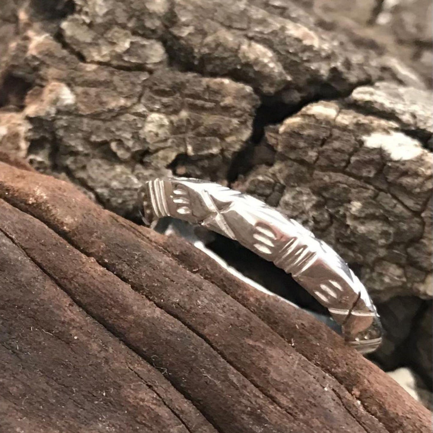 Ndebele Sterling Silver Ring inspired by the painting on the Ndebele Huts in the Matobo region of Zimbabwe